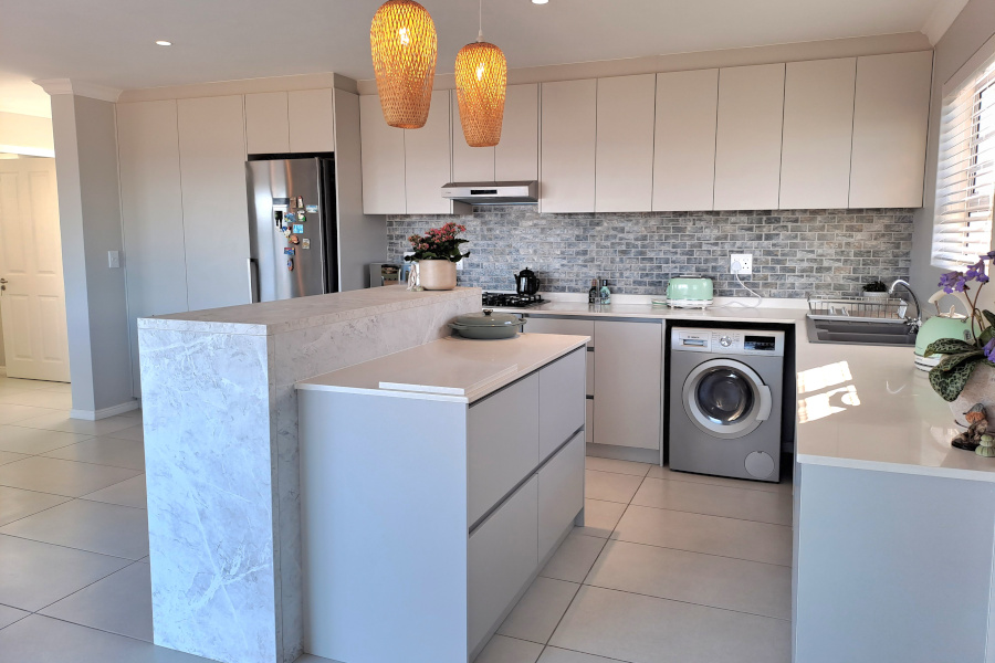 west-coast-rock-house-11